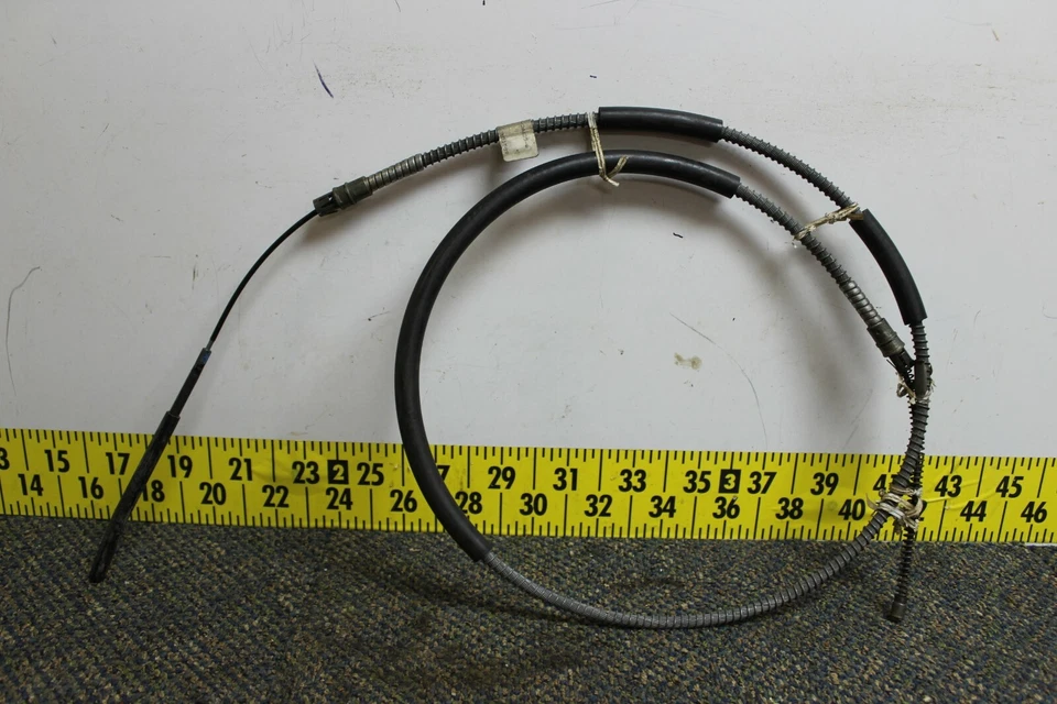 Cable de freno de estacionamiento trasero Ford F8AZ-2A635-A 1982-1991 Crown Victoria (SVM51) FABRICANTE DE EQUIPOS ORIGINALES Foto 1 de 1