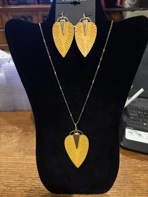 Necklace And Earrings Mustard Color Leather Feathers With Long Gold Chain - Image 1 of 4