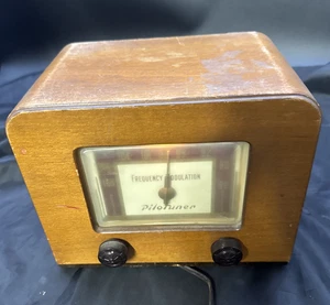 Vintage PiloTuner FM TunerT601A  Pilot Radio Lights Up Untested Free Shipping - Bild 1 von 9