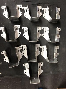 10-Simpson Strong Tie LUS24Z Joist Hanger 2-Inch x 4-Inch - Bild 1 von 8