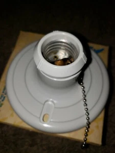Vtg NOS 4" Eagle 759 Bakelite Pull Receptacle 3 1/4" & 4" Light Socket w Box USA - Picture 1 of 10