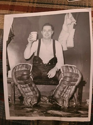 FOTO DE PORTERO GLENN HALL NHL HOCKEY CHICAGO BLACKHAWKS FOTO 1961 COPA STANLEY AHL Foto 1 de 4