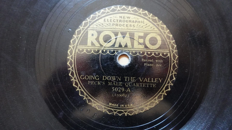 Peck's Male Quartette "Going Down The Valley / Oh I Want To See Him" ROMEO 5029 - Image 1 of 1