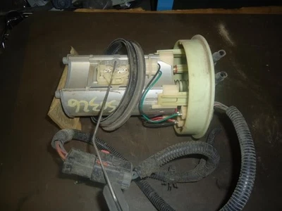 01 02 JEEP GRAND CHEROKEE FUEL PUMP PUMP ASSEMBLY - Image 1 of 2