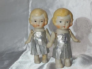 VINTAGE JAPAN FROZEN CHARLOTTE PENNY DOLLS JOINTED Arms lot of 2 twin girls  - Picture 1 of 8