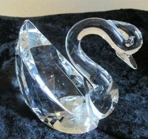Shannon CRYSTAL SWAN Figurine Paperweight Hand Made in Ireland - Picture 1 of 4