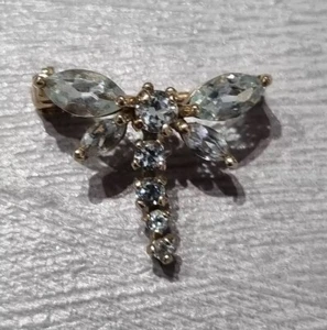 9ct Yellow Gold Aquamarine Dragonfly Brooch Pin - Picture 1 of 7