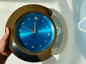 Westclox Wanduhr mit Chromeinfassung & blauem Zifferblatt - Bild 1 von 23