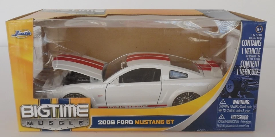 Diecast 2008 Ford Mustang GT 1/24 Jada New - Image 1 of 4