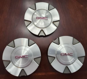 2009-2012 GMC ACADIA Wheel center caps GM OEM (Set of 3) 9596977 - FREE SHIPPING - Picture 1 of 5