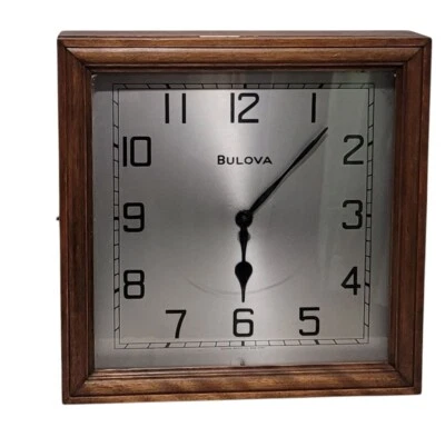 Bulova Watch Co Reloj Eléctrico Caja Madera Modelo ST-1 5th Ave NY Para Reparación de Piezas Foto 1 de 4