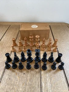LARDY International Staunton Chess Set Original Box KING 88 mm - Picture 1 of 12
