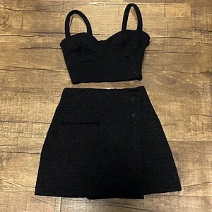 NEU Bershka schimmerndes schwarzes Korsett Bustier Wickelrock Set - Bild 1 von 4