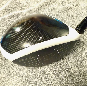 Taylor Made Sim2 Driver 10.5* RH Fujikura Ventus Blue Reg w/Headcover - Picture 1 of 8