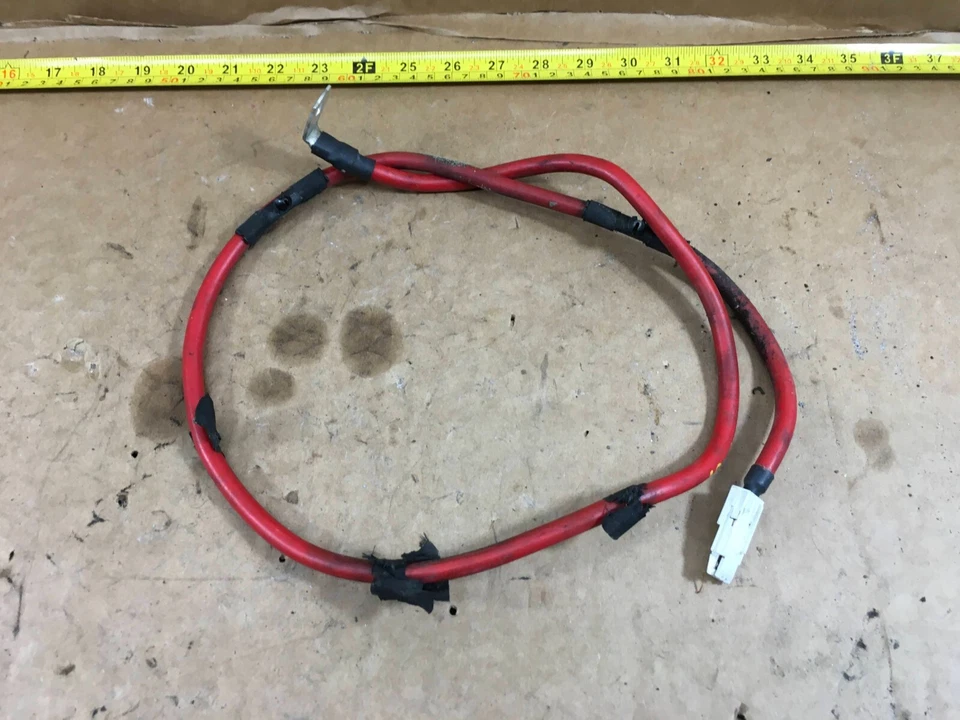 Mini Cooper R56 2012 abrazadera de batería cable fusible positivo 9139224 OEM. Foto 1 de 4