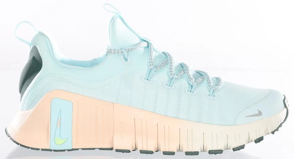 Size 10 - Nike Free Metcon 6 Premium Glacier Blue Washed Coral W