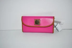 Cartera sin asas continental de cuero Dooney & Bourke Wexford en magenta #WWXFD0507 - Imagen 1 de 6