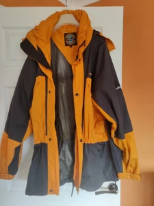 Vango Outdoor waterproof jacket size M/L - Picture 1 of 4