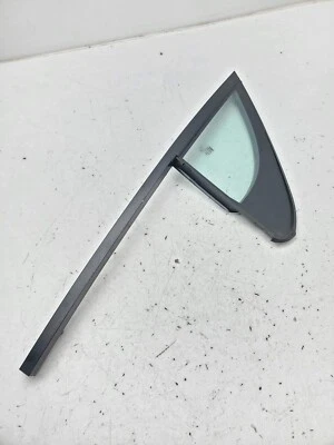 2017-2022 AUDI Q7 FRONT RIGHT SIDE DOOR WINDOW CORNER FIXED GLASS OEM 4M0845114 - Image 1 of 4