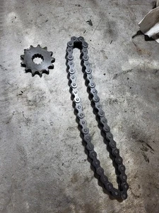 Vintage Yamaha Snowmobile Bravo Inviter 13 Tooth Upper Gear 44 Pitch Chain - Picture 1 of 6