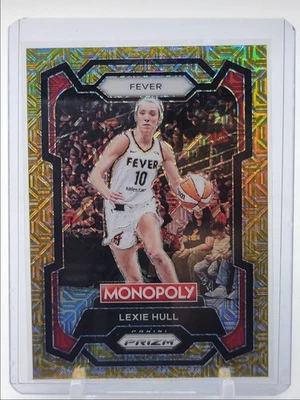 LEXIE HULL 2024-25 PANINI PRIZM WNBA MONOPOLY GOLD MONEY FEVER /500 Q5666 - Image 1 of 2
