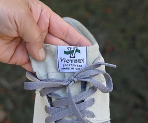 Victory Sportswear Sneakers Size: US 9H(Wide) Grey Suede USA - Picture 1 of 12