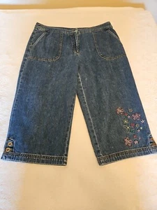 KIM ROGERS Women's Sz 14 Embroidered Capri Blue Jeans Casual Walking - Picture 1 of 11
