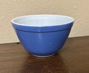 Vintage Small Pyrex Blue #401 Mixing Bowl 1 1/2 Pint USA , Also Marked 39 - Picture 1 of 9
