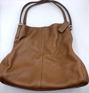 Coach Madison Phoebe Saddle Brown Pebbled Leather Shoulderbag 35723 - Picture 1 of 11