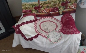 CORREDOR DE MESA VINTAGE, CARRETILLAS COLORES BORGOÑA - Imagen 1 de 5