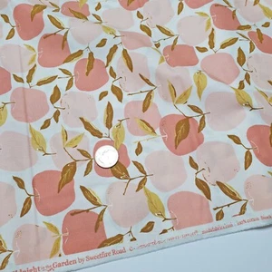 Tela de moda Midnight Garden Sweetfire acolchado manzanas rosa coser 3 yardas 43121-11 - Imagen 1 de 4