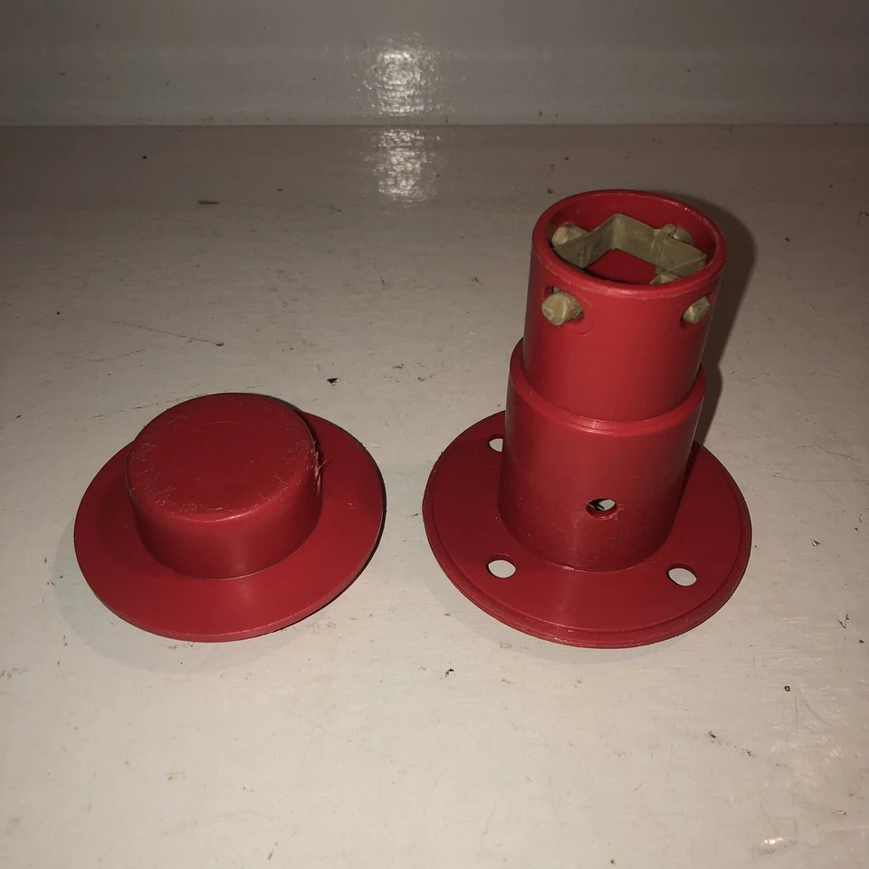 Playskool Pipeworks Red AXEL & CAP Connector Fastener For Wheels OEM Part Pieces - Image 1 of 1