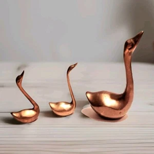 Charming Brass Swan Family Figurines (Set Of 3) - Picture 1 of 11