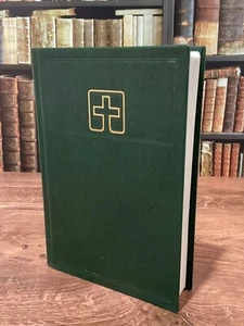 Lutheran Book of Worship 2001 Pew Edition - Picture 1 of 5