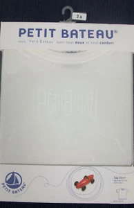 PETIT BATEAU Boy's White Short Sleeve Brand Stamp T-Shirt 76928 Sz 2 (86cm) $25 - Imagen 1 de 2