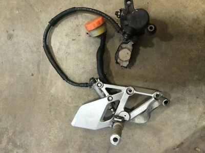 1995 年本田 cbr600f3 原始设备制造商计算器后部套装 PEG 后制动计算器 主缸  — 第 1/4 张图片