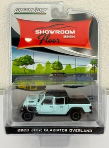 Greenlight Showroom Floor Series 4 "2023 Jeep Gladiator Overland" 1:64 scale - Picture 1 of 6