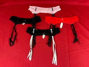BASIC UNIVERSAL GARTER BELT, Size S M L or XL, 4 Colors Pink, Red, Black, or B&W - Picture 1 of 5