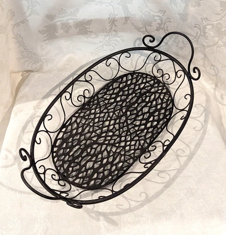 Metal Wire Basket Fruit Bread Serving with Handles Scrolled VTG 15 5/8 X 9 X 2 Cover