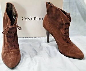 Calvin Klein Women Sz 8 Brown Suede Ankle Boots SADEE Lace Up Shoes Heels - Picture 1 of 10