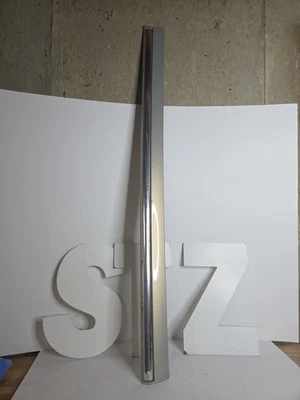 Mercury Grand Marquis Body Molding RIGHT FRONT PASSENGER  Foto 1 de 4