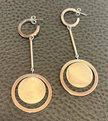 J Crew подписанный обруч подвеской геометрический диск падение заявление смешанные металлические серьги - Изображение 1 из 4