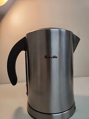 Hervidor de agua eléctrico Breville SK500XL de acero inoxidable cepillado 1,7 L Foto 1 de 3