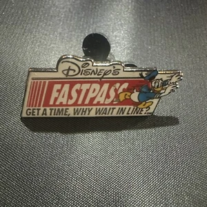 Disney Pin - WDW - Donald Duck - Fastpass - Cast HTF Original - 4099 - Picture 1 of 2