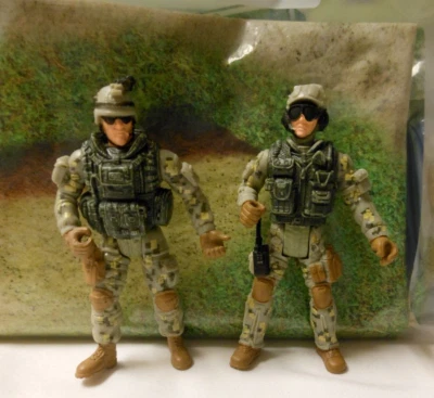 LOT OF 2: Chap Mei Army Man Action Figure 4 Inch AND PLAY MAT 2011 - Image 1 of 2