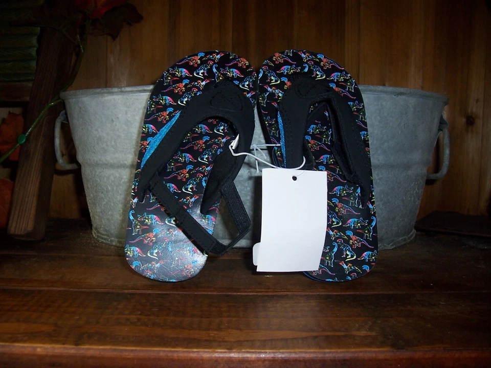 DINOSAUR THEME BOYS TODDLER FLIP FLOPS SIZE 10 CASUAL BEACH POOL SUMMER PLAY NEW - Image 1 of 1