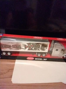 1:43 Die Cast Peterbilt Hard Core Trucking Model 387 - Picture 1 of 3