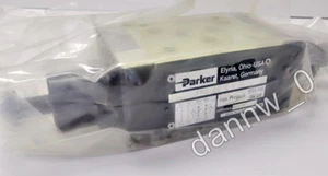NEW In Box PARKER FM3DDSV51 way throttle valve - Picture 1 of 2