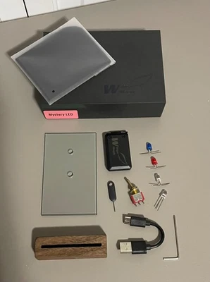 Mystery LED Magic Trick by Wings Magic Comprado en TCC Magic LEER DESCRIPCIÓN Foto 1 de 4