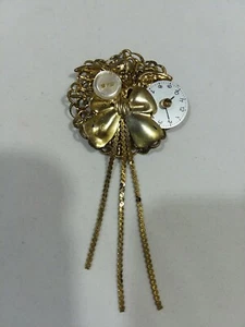 MY GRANDMA'S Clock Collage Dangle BROOCH PIN Vintage Jewelry  - Picture 1 of 6